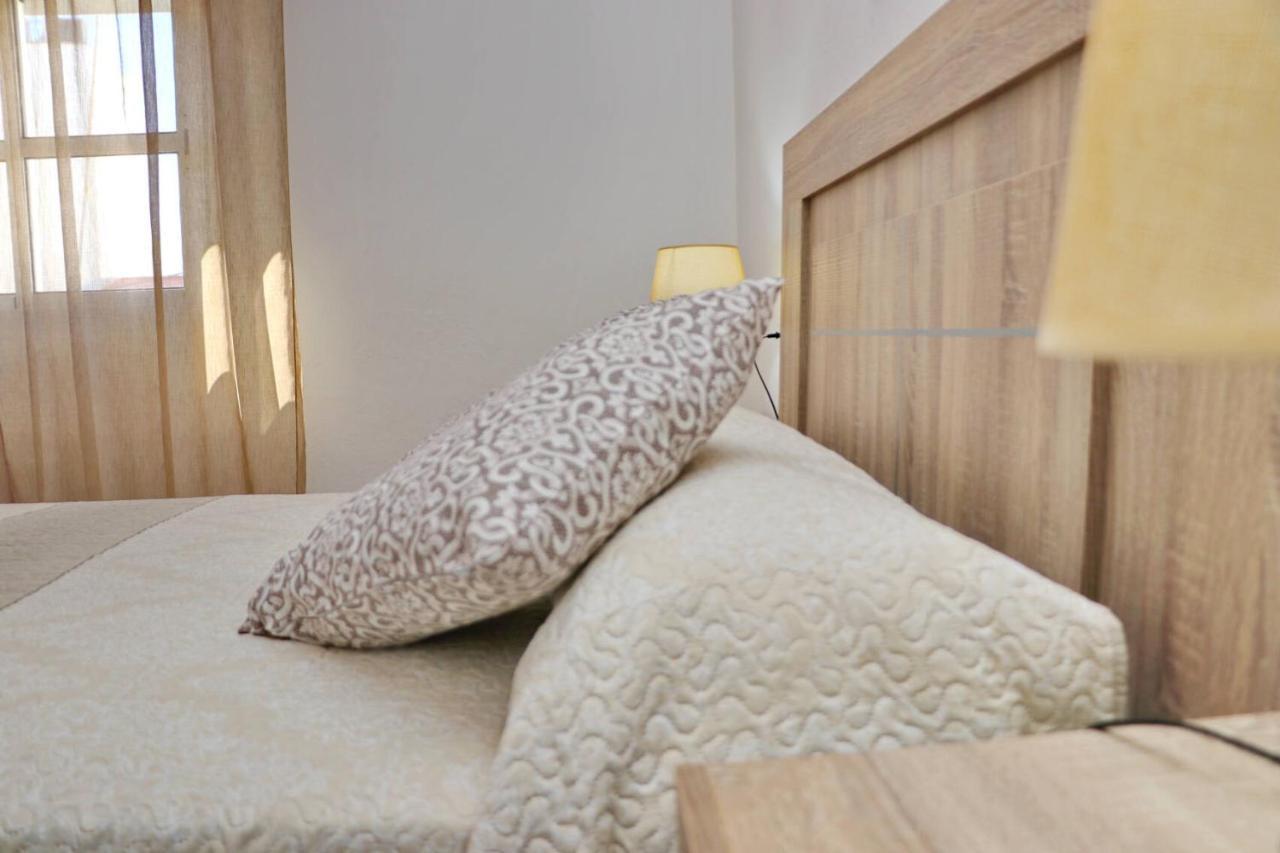 Apartamento Cortes 콘일데라프론테라 외부 사진